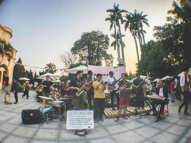 屯藝中心戶外民族音樂Party GO 跟著音樂一起搖擺　　。(記者林志強翻攝)
